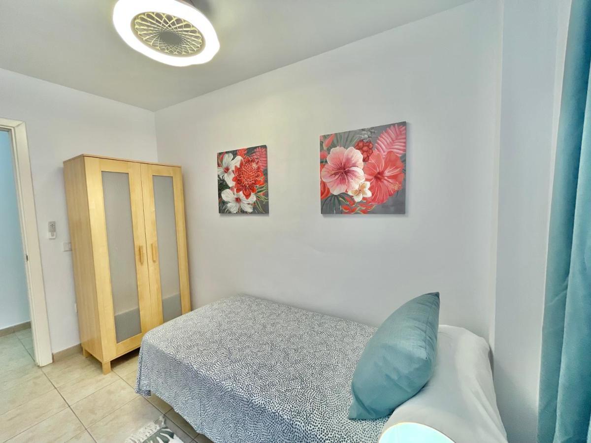Sea Garden Apartment *