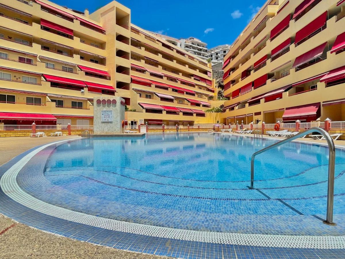 Sea Garden Apartment